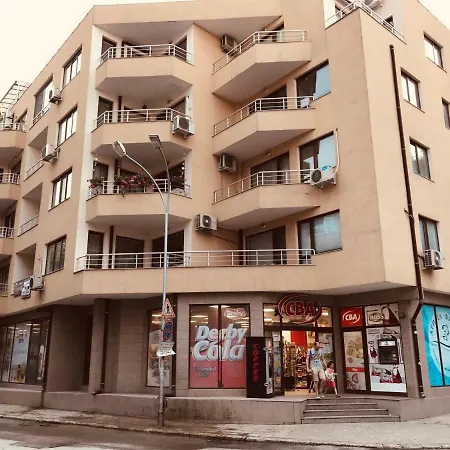 Odesos Apartment Warna